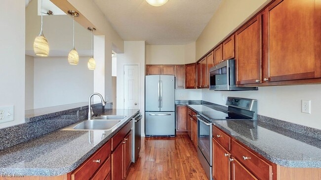 Building Photo - 4586 Creekside Dr