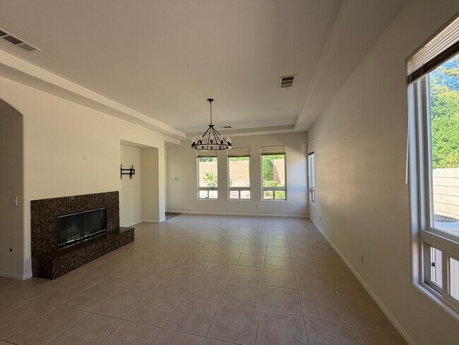 Building Photo - 52345 Shining Star Ln