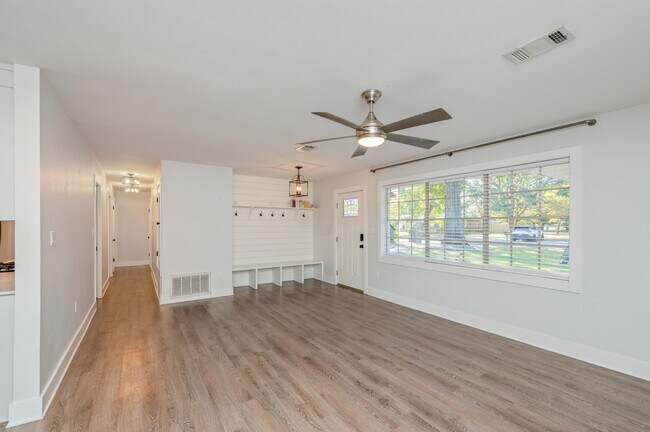 Building Photo - 235 Sotir St NW