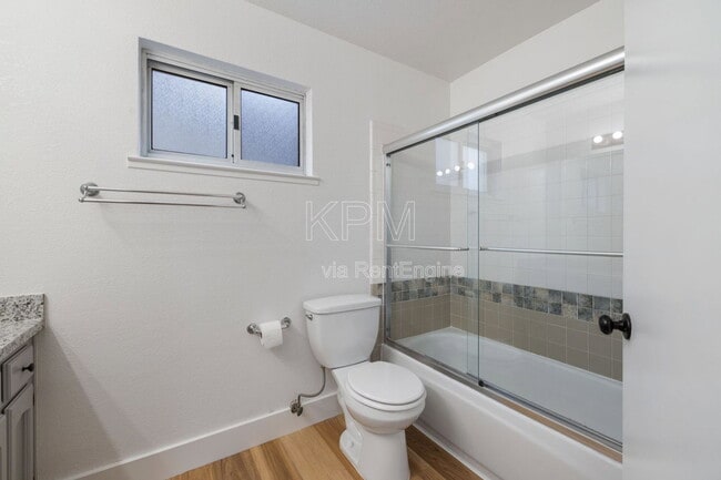 Building Photo - 9741 Treetop Dr