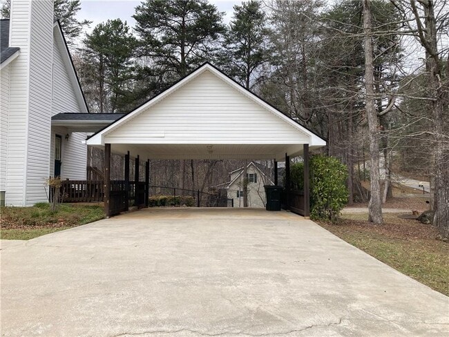 Building Photo - 12 Trevor Trail