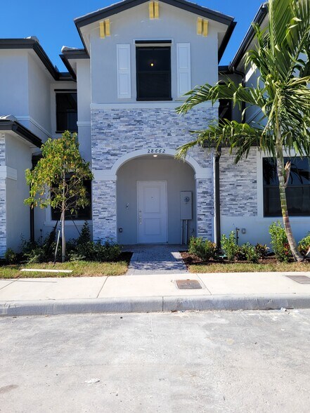 Building Photo - 28667 SW 132nd Ct