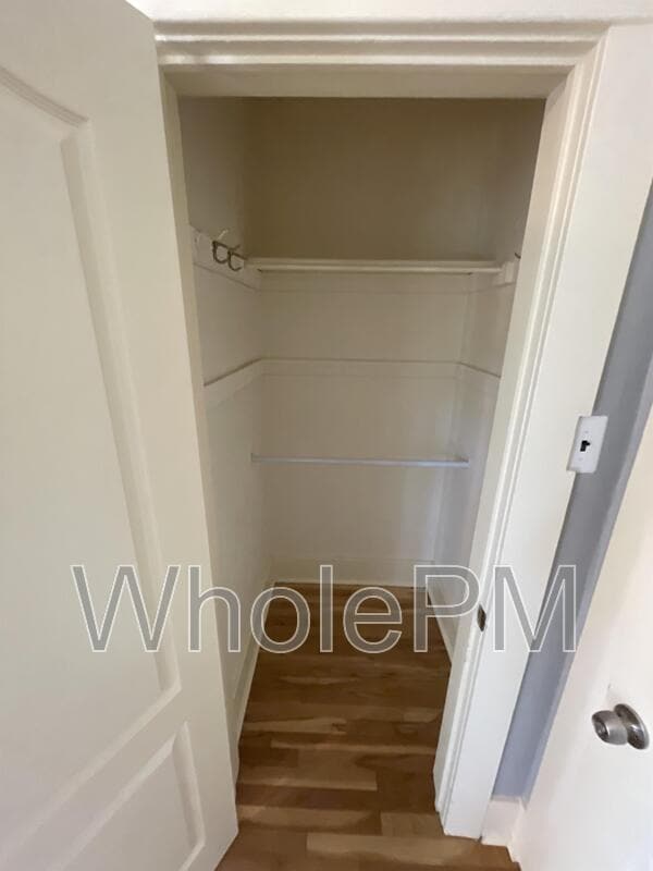 Building Photo - 4909 Beach Ct