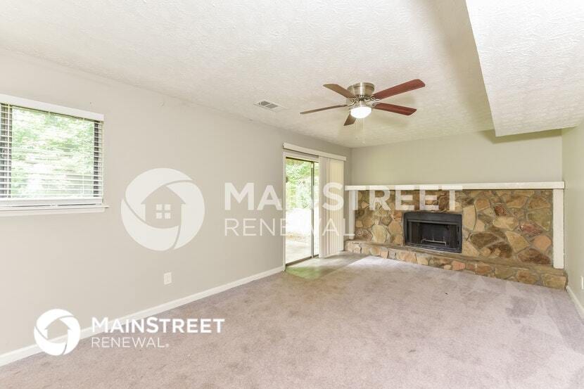 Building Photo - 3668 Riverchase Terrace