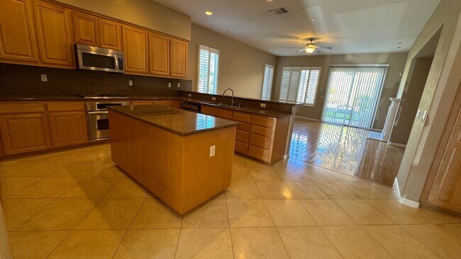 Building Photo - AVAILABLE! OPEN HOUSE FRIDAY 3/20/26 from 5:00-6:00 pm