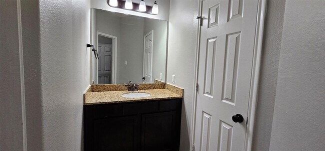 Building Photo - 6027 Turner Shadow Ln