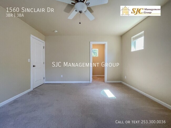 Building Photo - 1560 Sinclair Dr