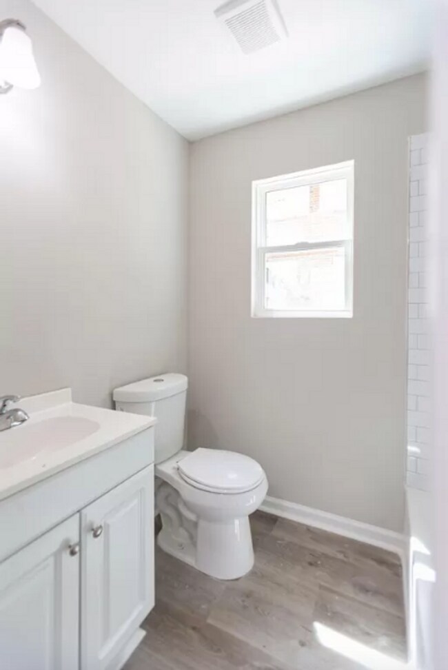 Building Photo - 199 Troy Street