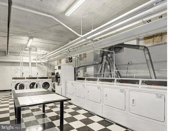 Building Photo - 2515 K St NW
