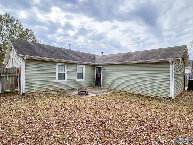 Building Photo - 116 Portal Ln
