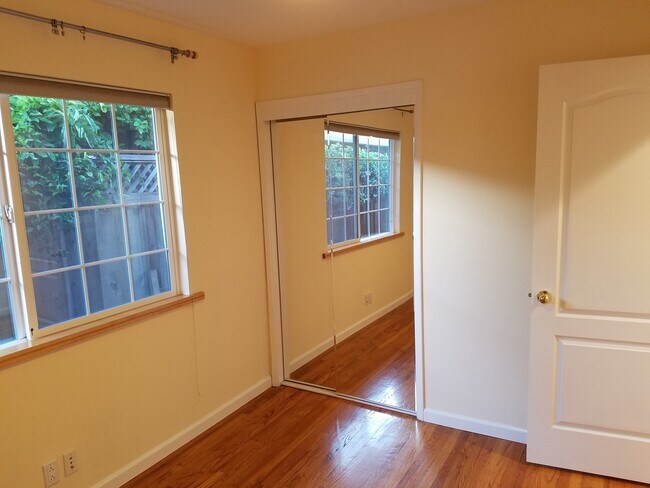 Building Photo - Elegant 4BR Retreat with Pool – Cupertino Schools, Near Apple Park