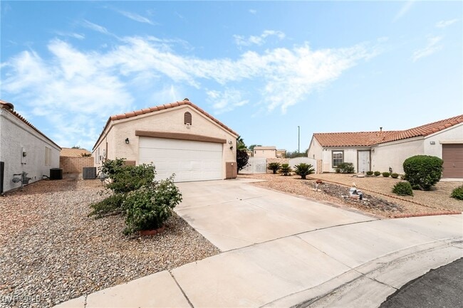 Building Photo - 780 Salt Flats Cir