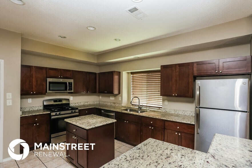 Building Photo - 505 Spicewood Dr