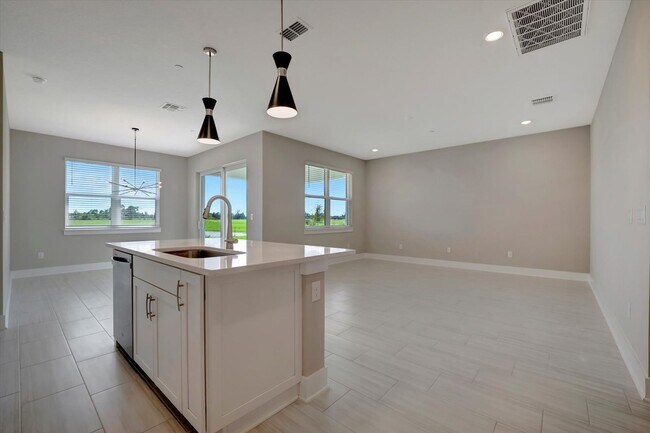 Building Photo - 112 Seagrass Isle