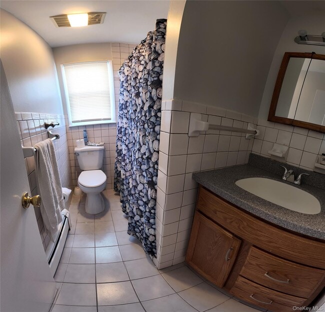 Building Photo - 244 S Ridge St