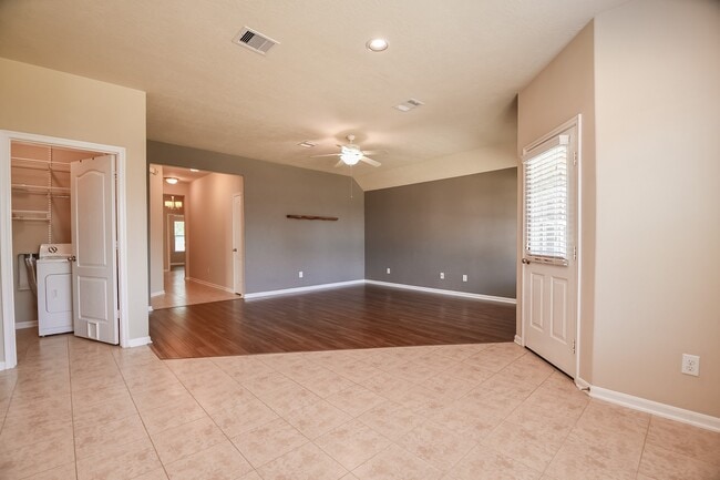Building Photo - 22418 Lavaca Ranch Ln