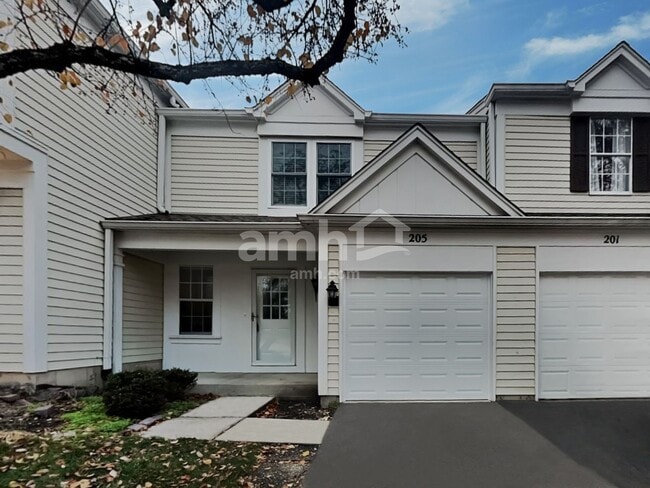 Building Photo - 205 Port Royal Cir