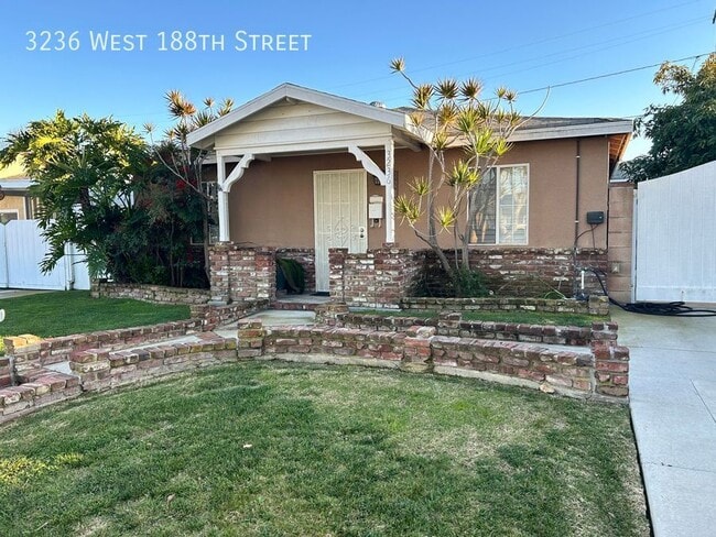 Primary Photo - 3236 188th St