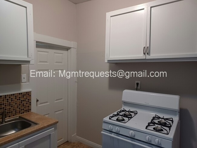 Building Photo - 3343 Lime St