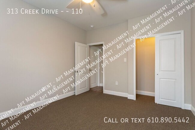 Building Photo - 313 Creek Dr