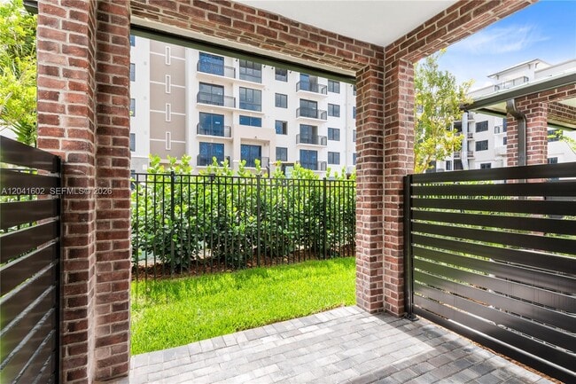 Building Photo - 8344 NW 7th Ct