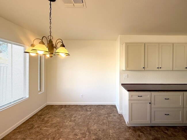 Building Photo - NO HOA! 4-Bedroom Single-Story Home in Henderson – Pets Welcome!