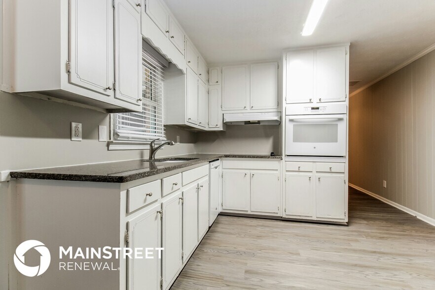 Building Photo - 2673 Green Valley Ct