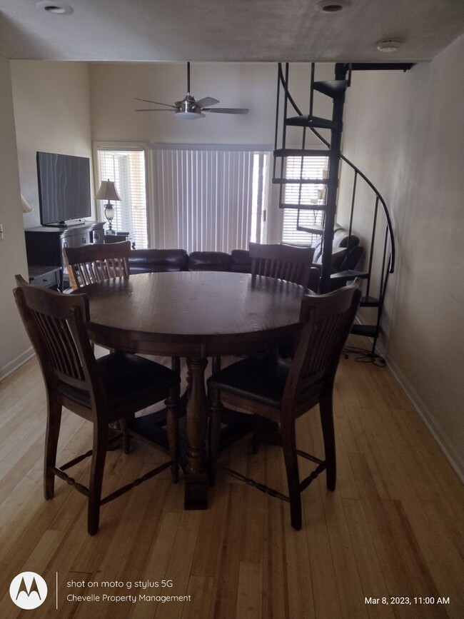 Building Photo - Furnished 2bed 1 bath FOR RENT