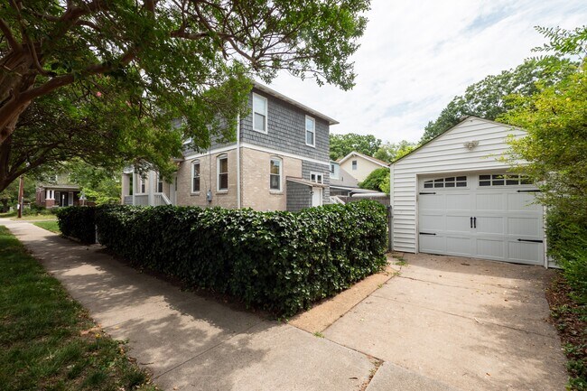 Building Photo - 1601 Ashland Ave