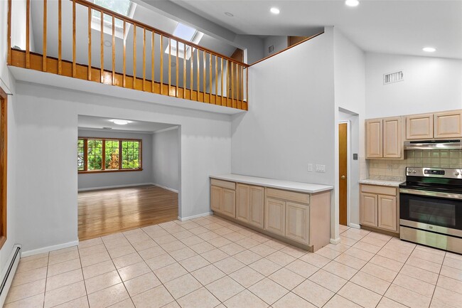 Primary Photo - 934 Lester Rd