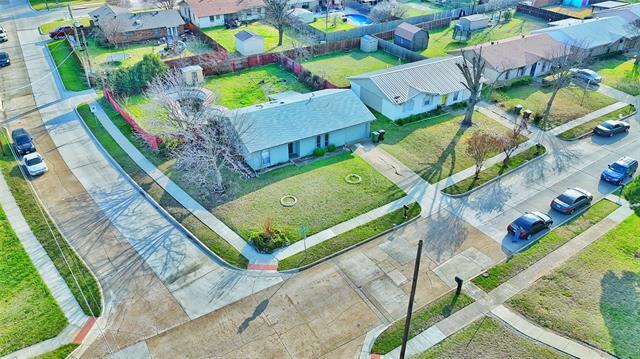 Building Photo - 2112 Overglen Dr