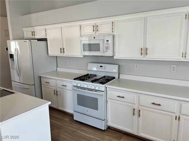 Building Photo - 723 Triple Crown St