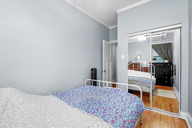 Building Photo - 306 S Kenilworth Ave