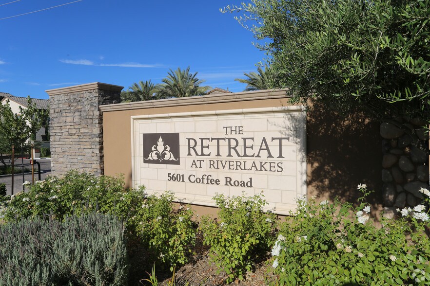 The Retreat at Riverlakes 5601 Coffee Rd Bakersfield CA 93308