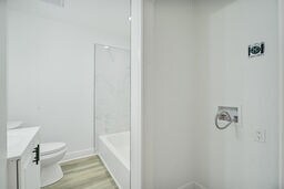 Building Photo - 2500 Francis Ave