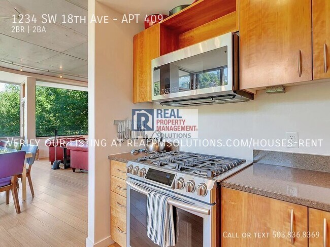 Building Photo - 1234 SW 18th Ave