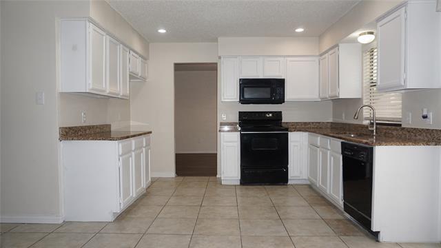 Building Photo - 2609 Hamilton Dr