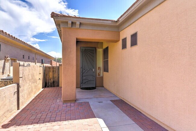 Building Photo - Rancho Sahuarita Gated Community