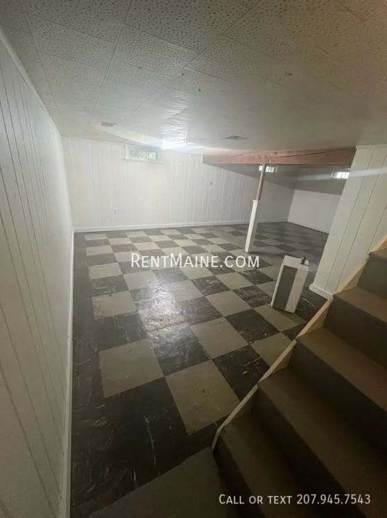 Building Photo - 33 Violette Ave