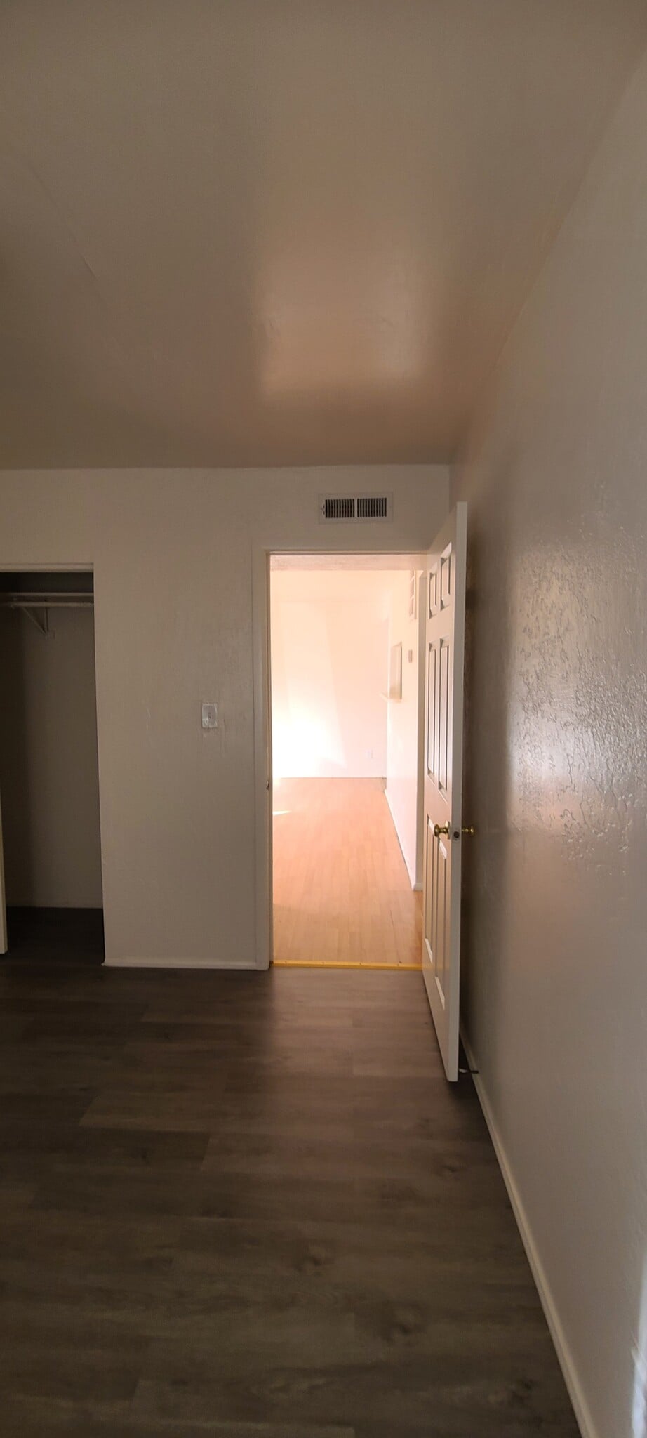 Building Photo - 1535 E 29th Ave