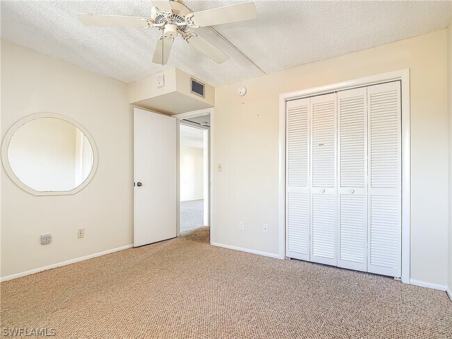 Building Photo - 5635 Rattlesnake Hammock Rd