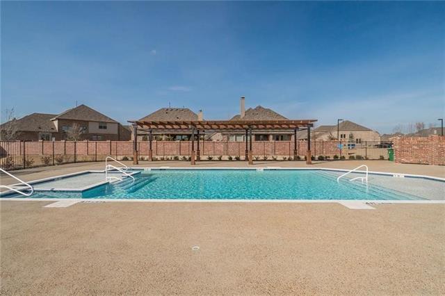 Building Photo - 4524 Del Rey Ave