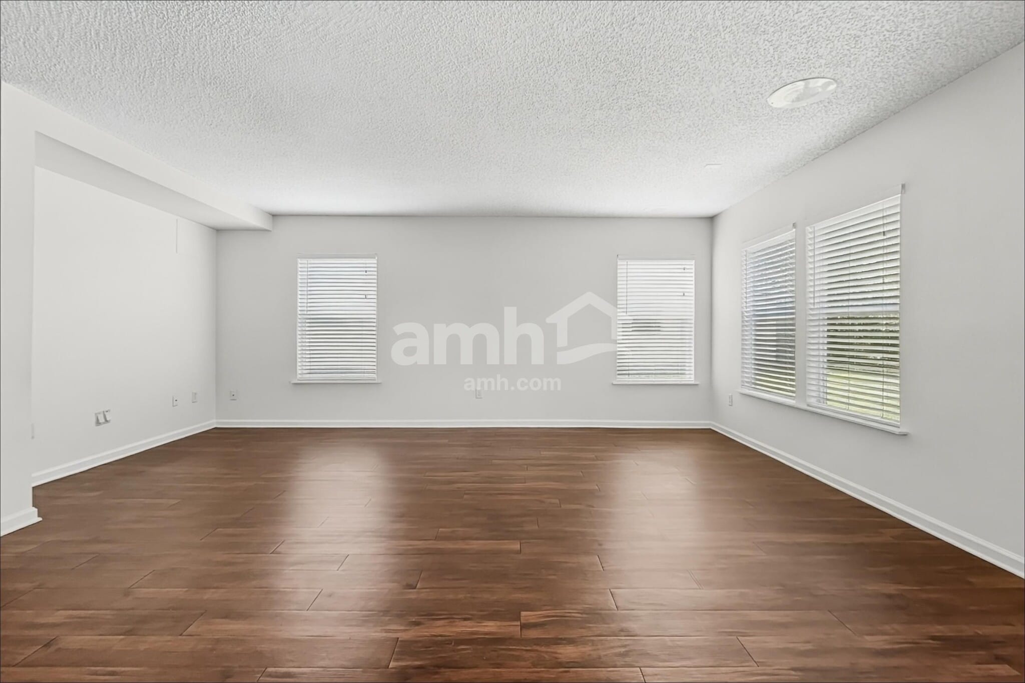 Building Photo - 9645 Morgan Creek Dr