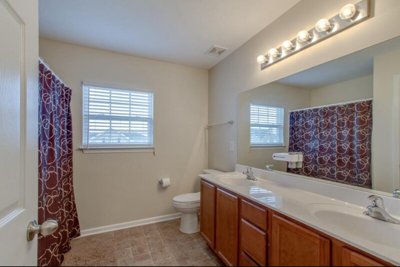 Building Photo - 379 Sarava Ln