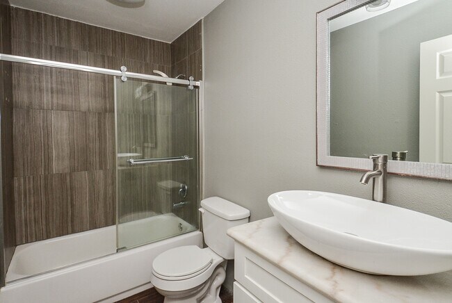 Building Photo - 21523 Ivory Gate Ln