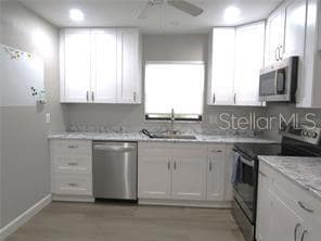 Building Photo - 376 Oak Hill Dr