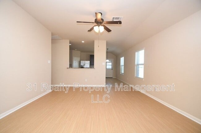 Building Photo - 10015 Bitternut Hickory Ln