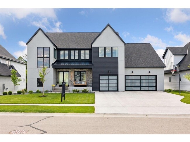 Building Photo - 6297 Yuma Ln N