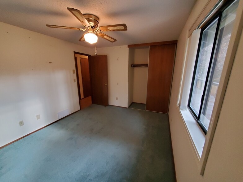 Building Photo - 14579 Crossroads Loop