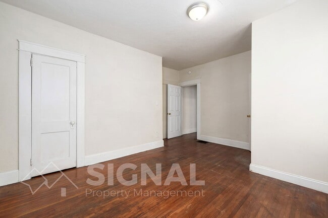 Building Photo - 1618 51st St W